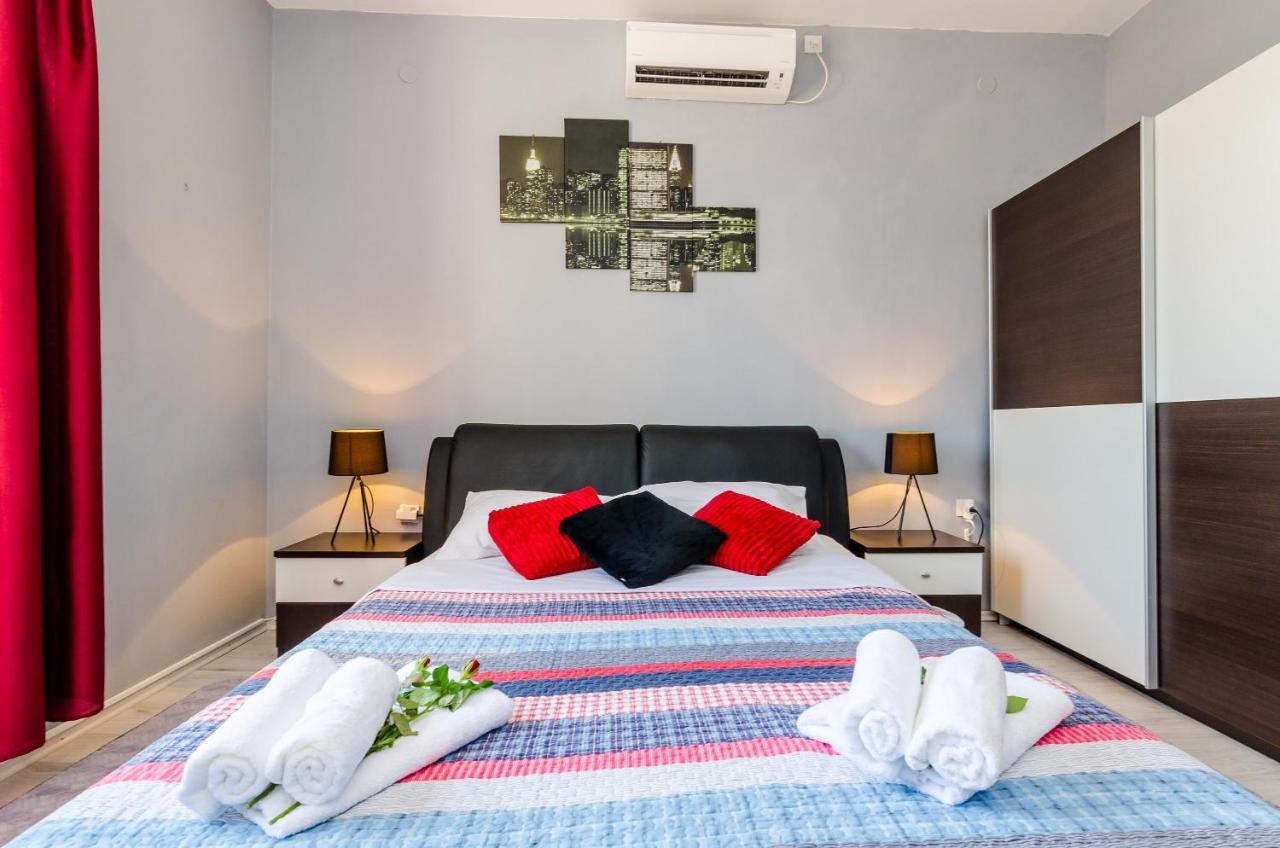 Holiday Home Lungo Mare 米利尼 外观 照片