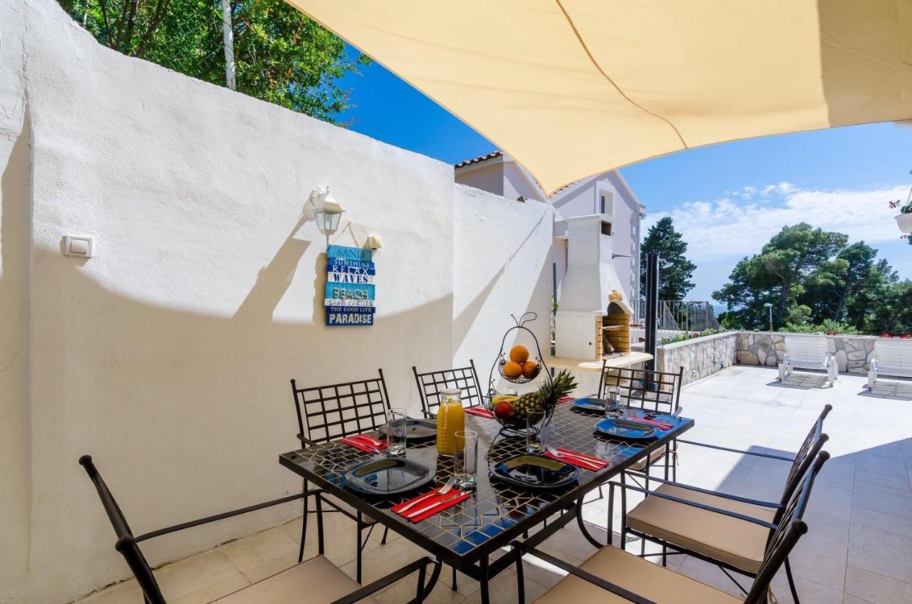 Holiday Home Lungo Mare 米利尼 外观 照片