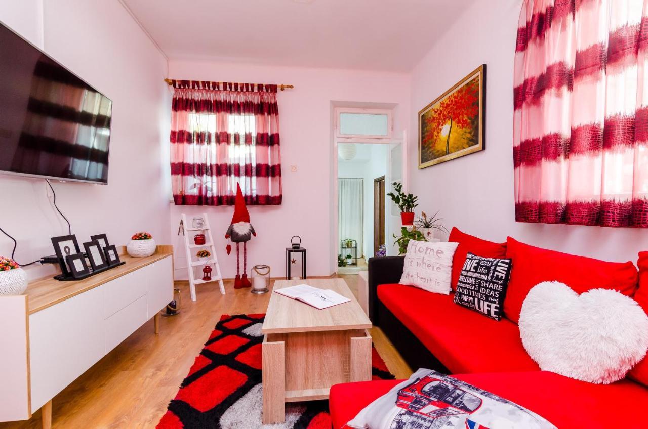 Holiday Home Lungo Mare 米利尼 外观 照片