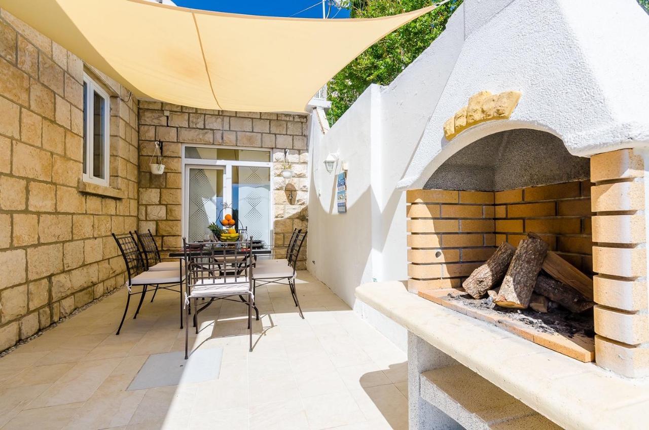 Holiday Home Lungo Mare 米利尼 外观 照片