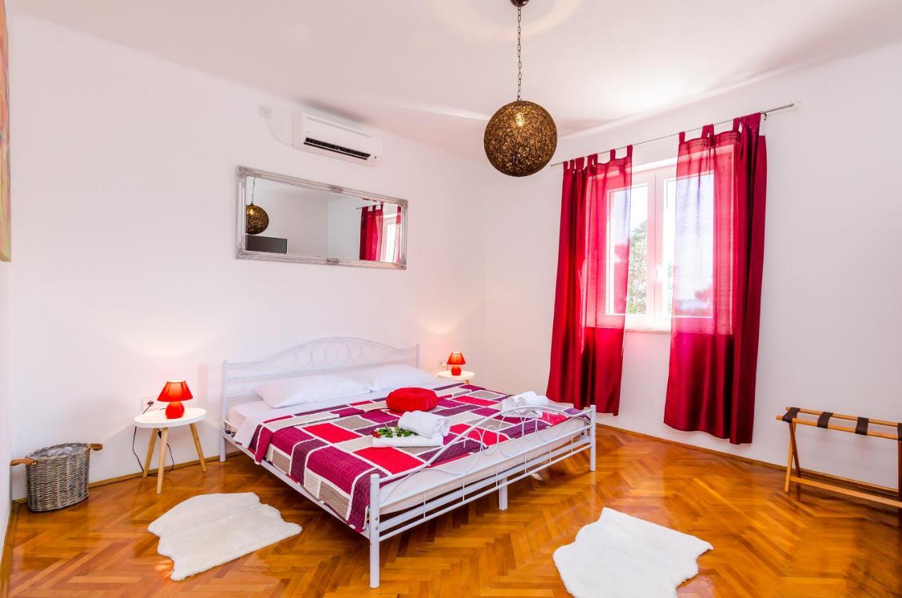 Holiday Home Lungo Mare 米利尼 外观 照片