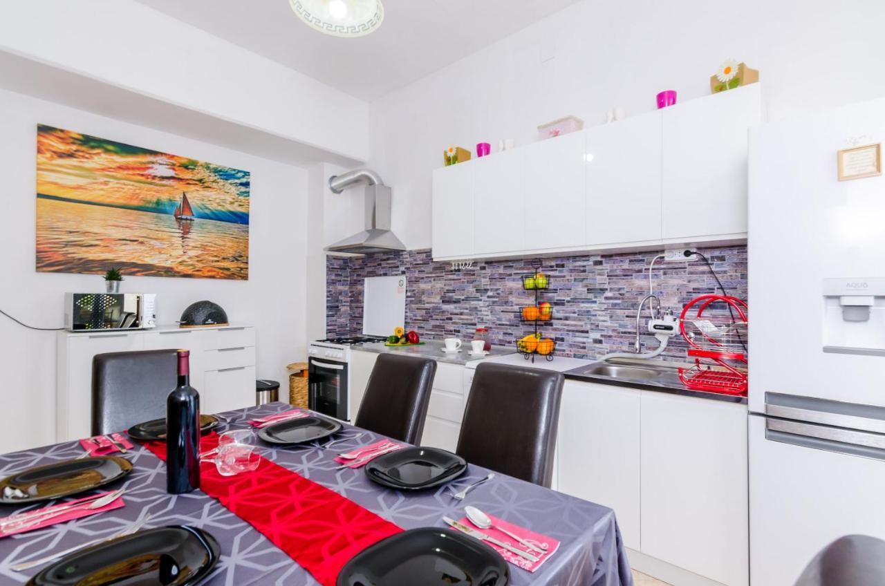 Holiday Home Lungo Mare 米利尼 外观 照片