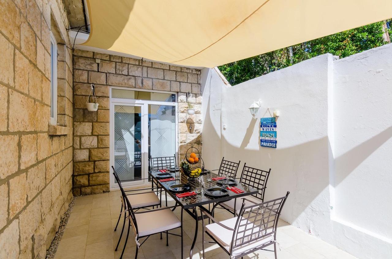 Holiday Home Lungo Mare 米利尼 外观 照片